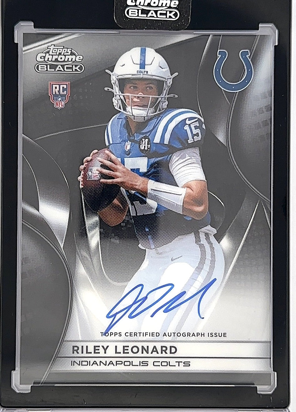 2025 Topps Chrome Black Rookie Autograph Riley Leonard #RAU-RL — front