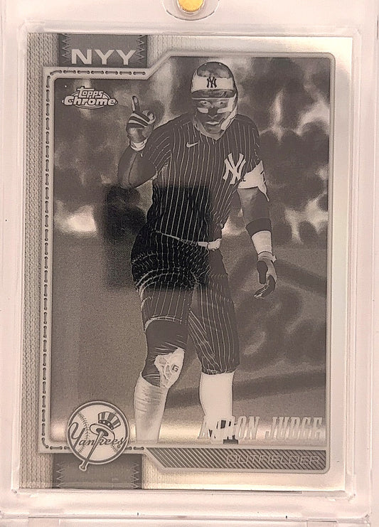 2026 Topps Chrome Aaron Judge [Negative Refractor] #100 — front