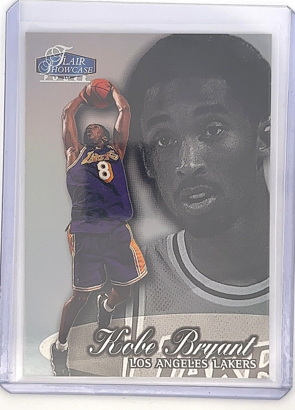 1999 Flair Showcase Kobe Bryant #32 — front