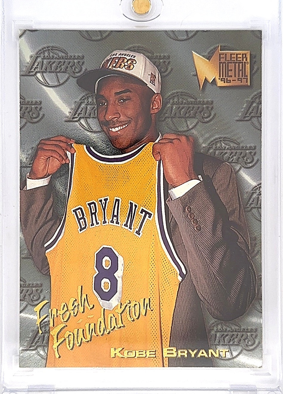 1996 Fleer Metal Kobe Bryant #137 — front
