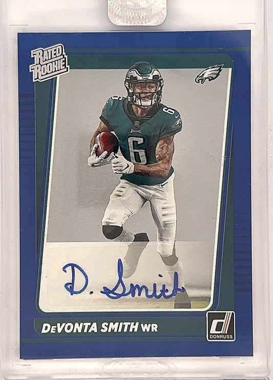 2021 Panini Donruss DeVonta Smith [Autograph Blue] #261 — front