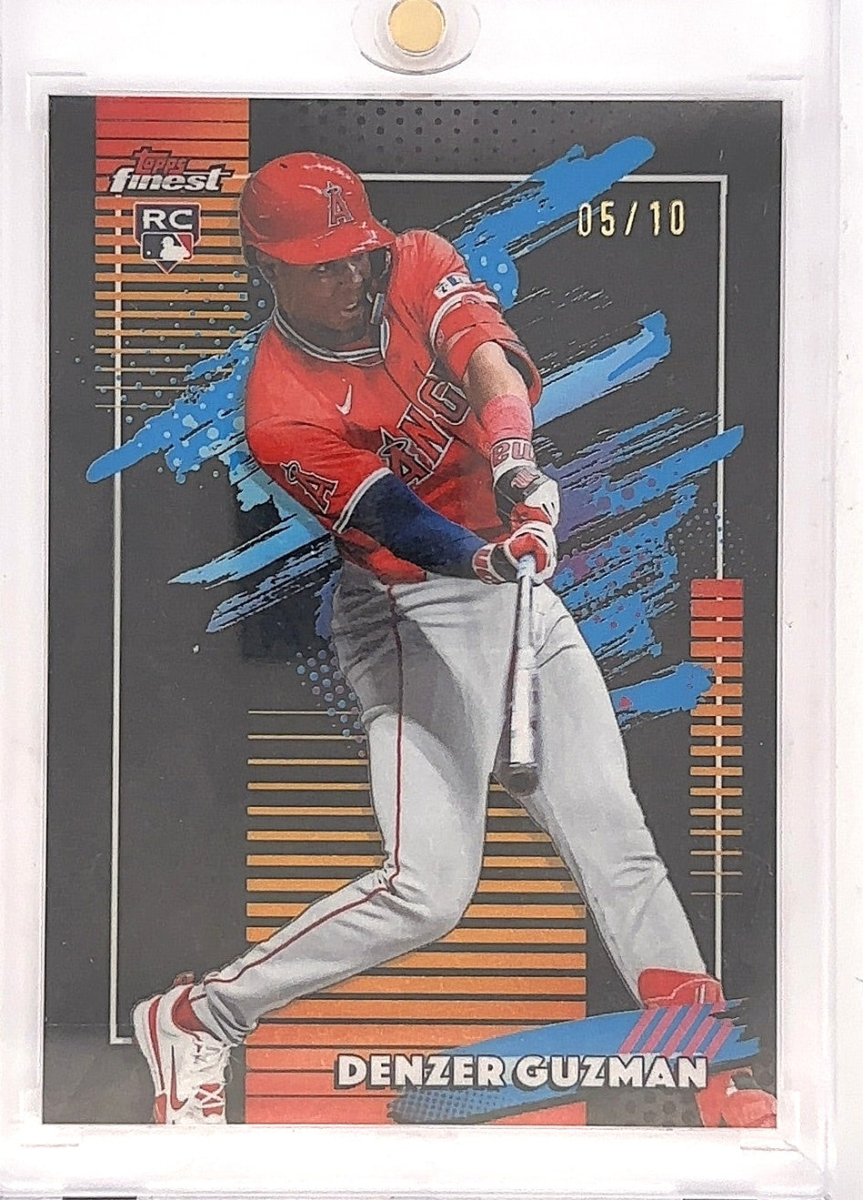2026 Topps Finest Denzer Guzman [Black X-Fractor] #133 — front
