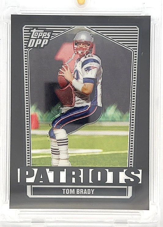 2007 Topps Draft Picks & Prospects Tom Brady [Chrome Black] #4 — front