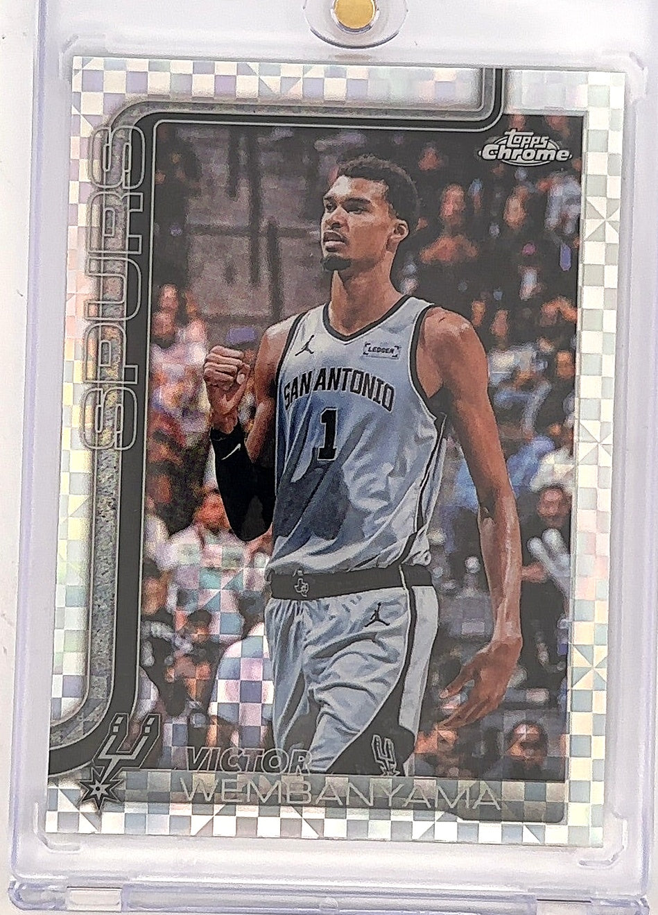 2025 Topps Chrome Update Victor Wembanyama [X-Fractor] #22 — front