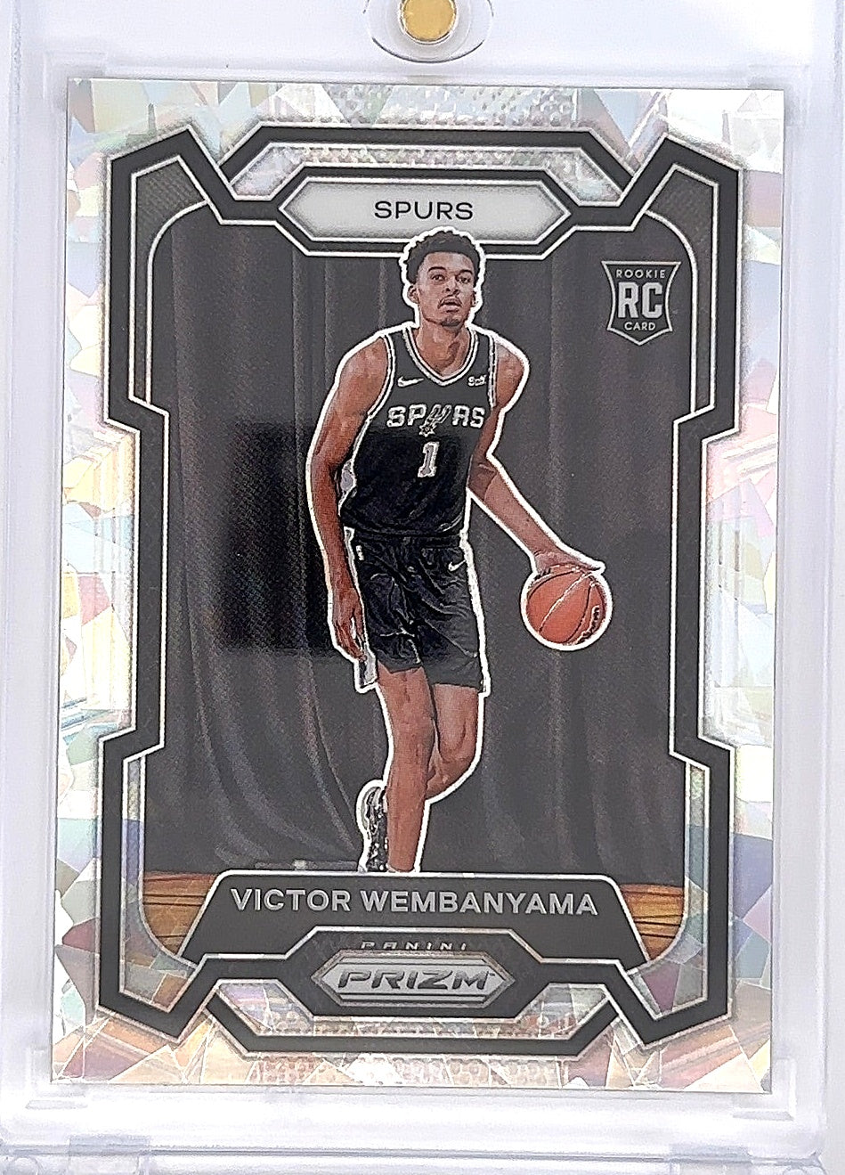 2023 Panini Prizm Victor Wembanyama rookie [Cracked Ice] #136 — front