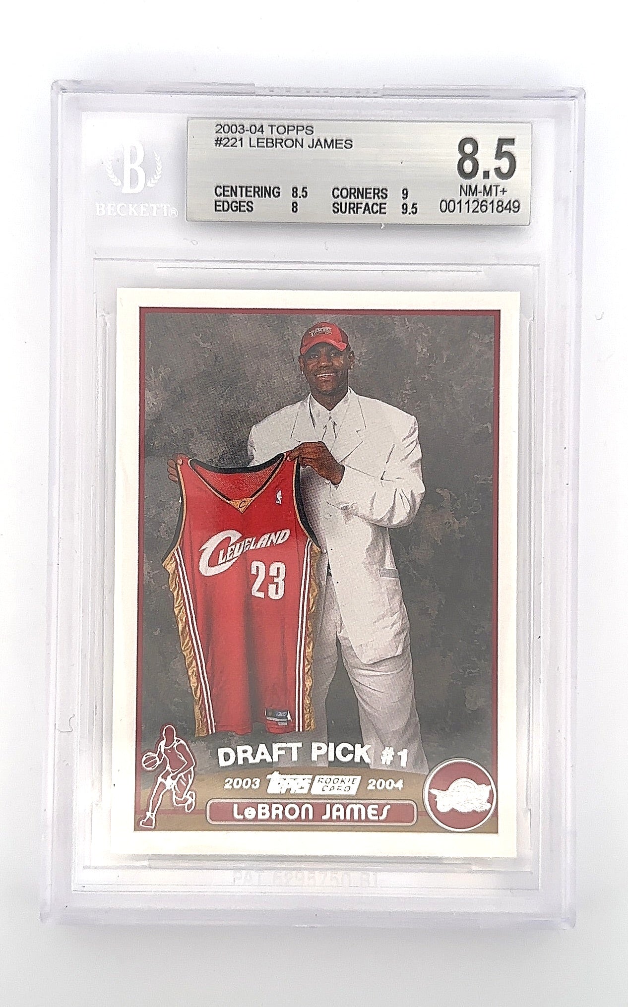 2003 Topps LeBron James #221 BGS 8.5 — front