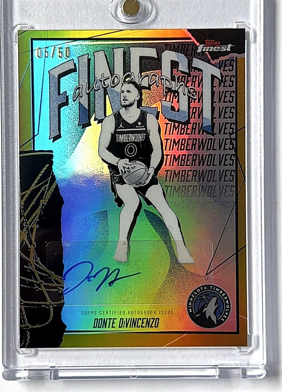 2025 Topps Finest Autographs Donte DiVincenzo [Gold Refractor] #FAU-DD RC AUTO — front