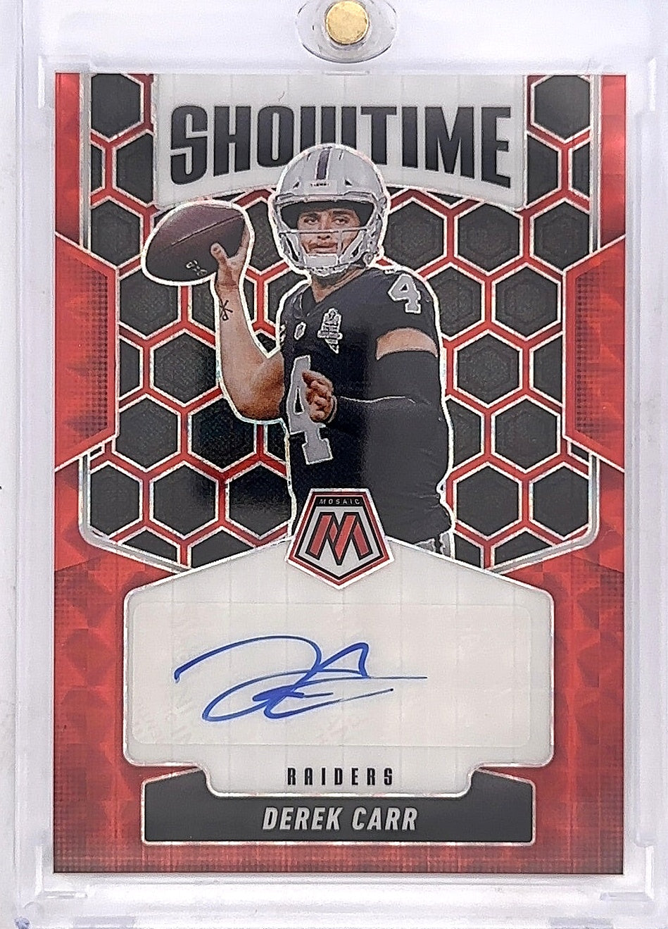 2025 Panini Mosaic Showtime Signatures Derek Carr [Red] #SOS-DCA — front