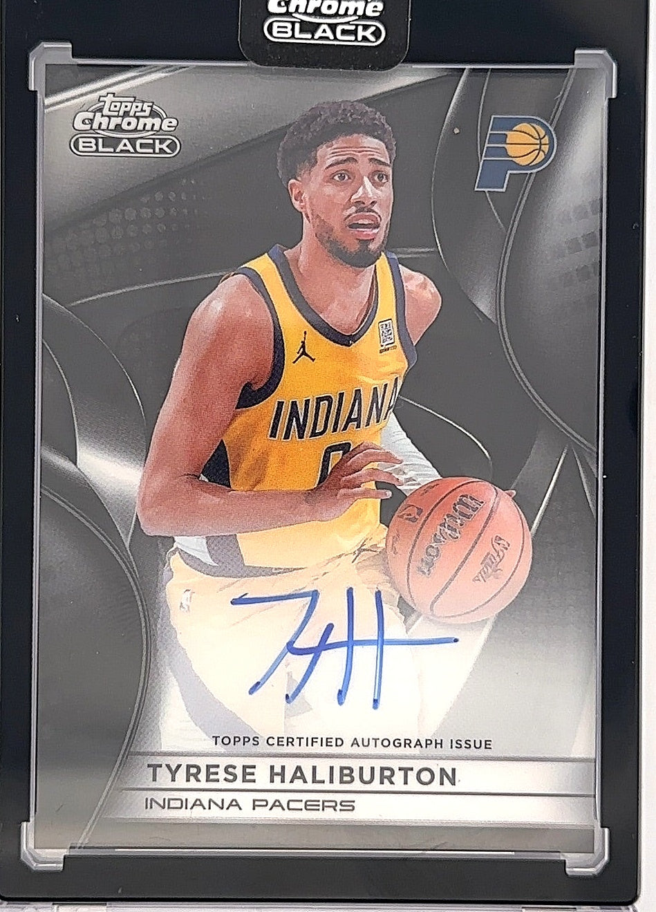 2025 Topps Chrome Black Autograph Tyrese Haliburton #AU-TH — front