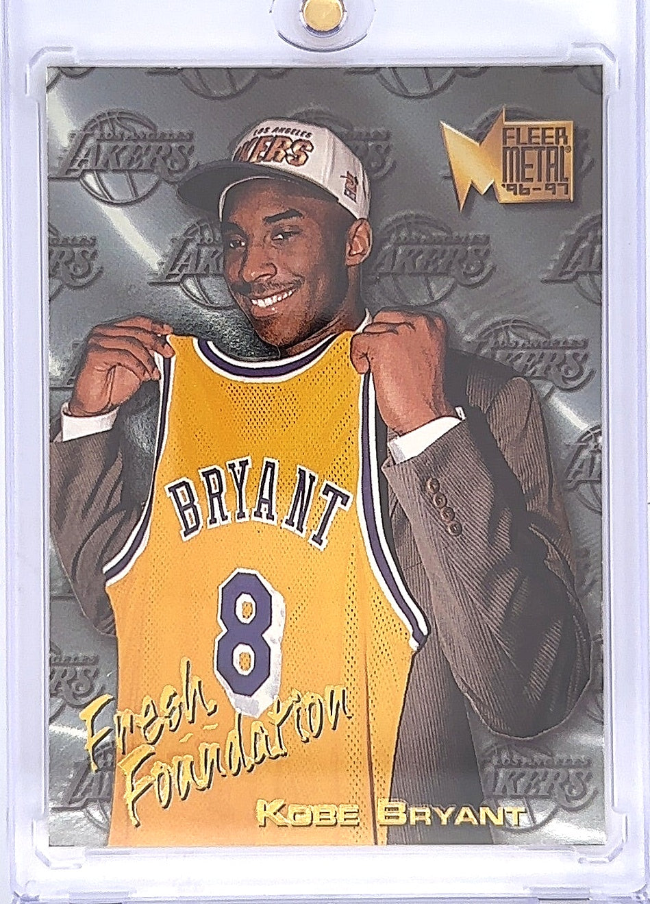 1996 Fleer Metal Kobe Bryant #137 — front