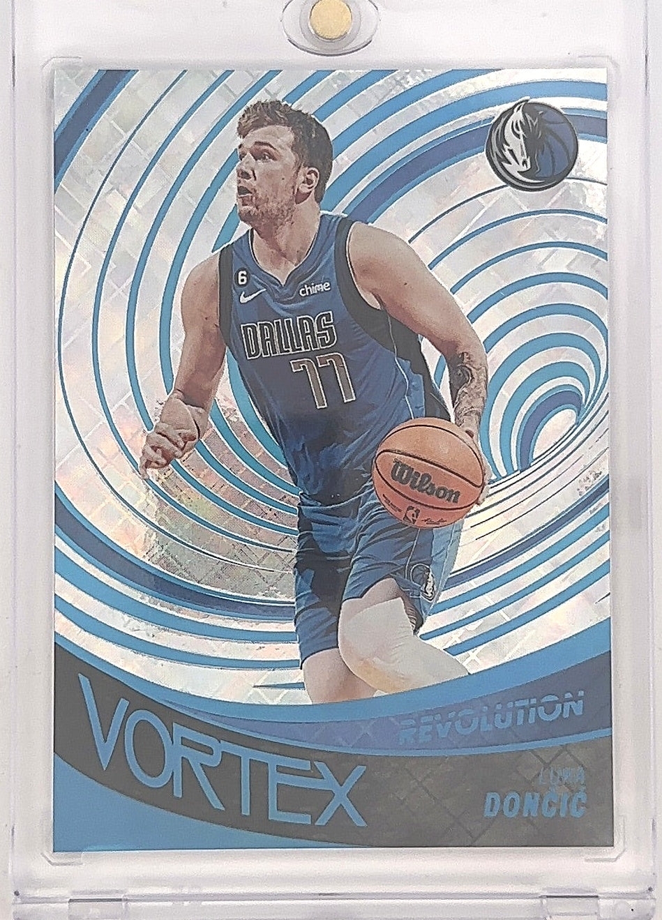 2022 Panini Revolution Vortex Luka Doncic [Cubic] #33 — front