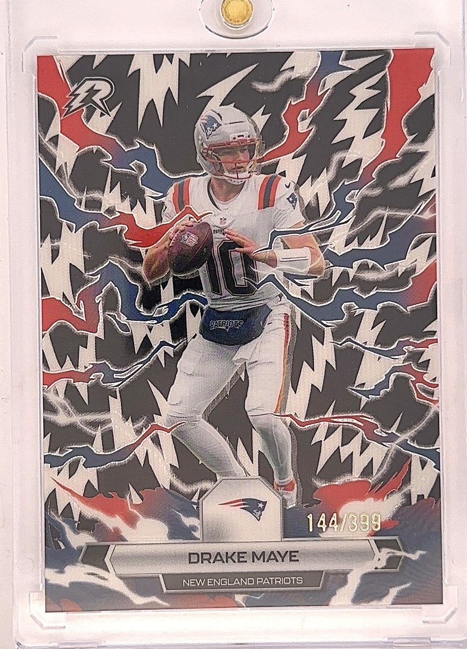 2025 Topps Resurgence Drake Maye [Black White Surge] #66 — front